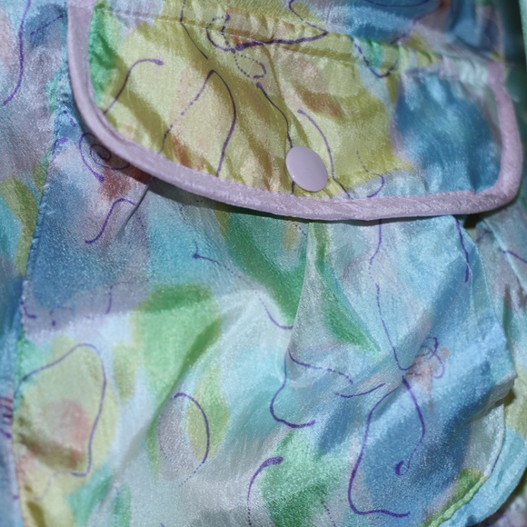 Lavon Petities Windbreaker Jacket - Picture 5 of 16